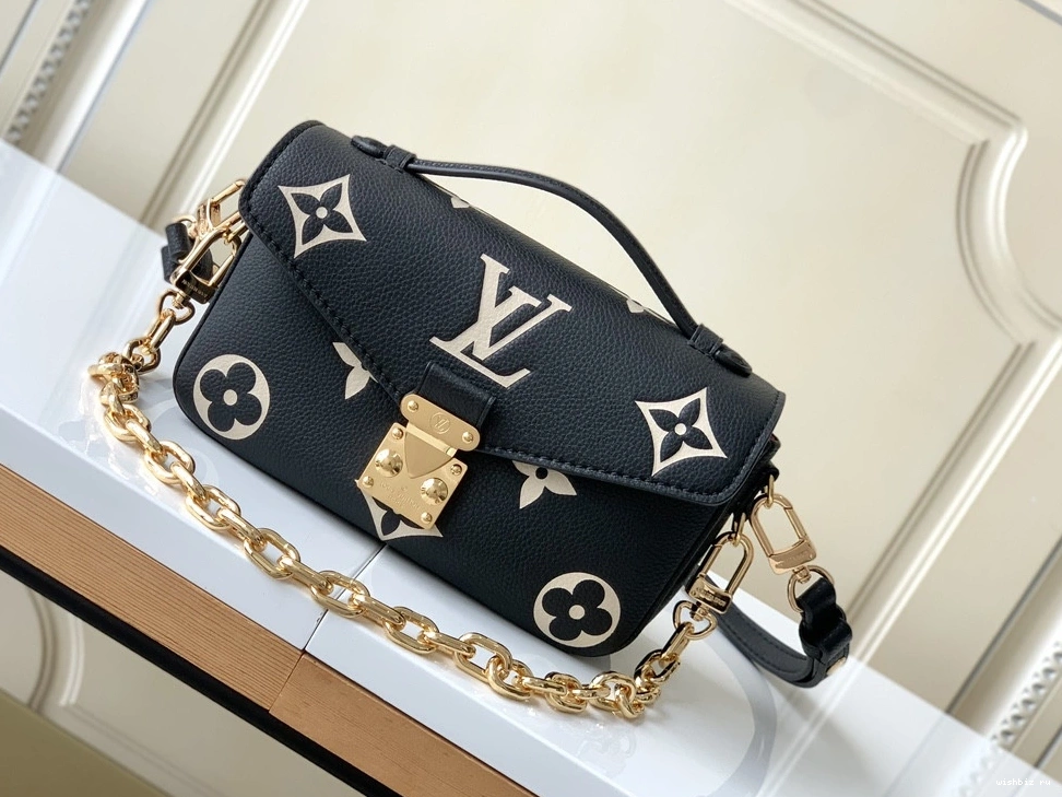 WIS POCHETTE METIS LOUIS WEST EAST VUITTON 1010